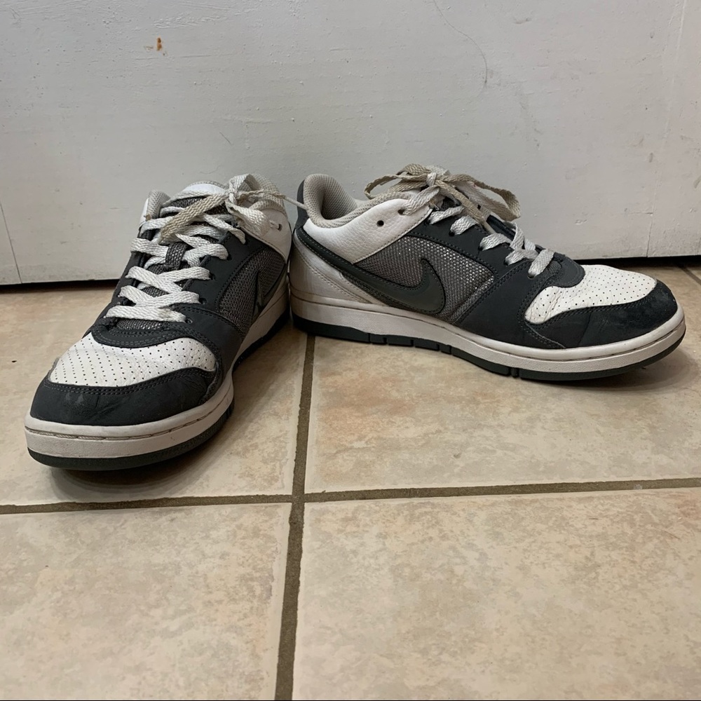 Gray/white Nike glittery sneakers